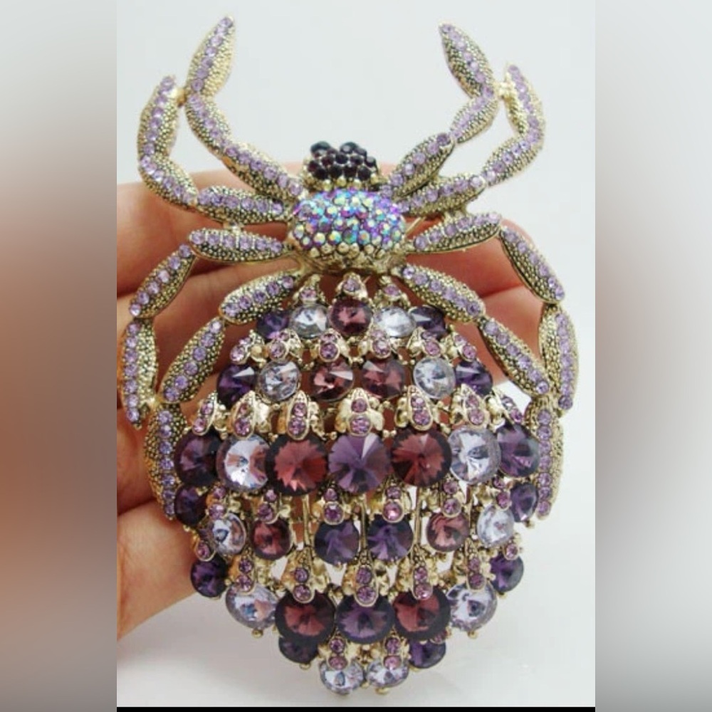 Elegant Purple and Gold Brooch Metal Base